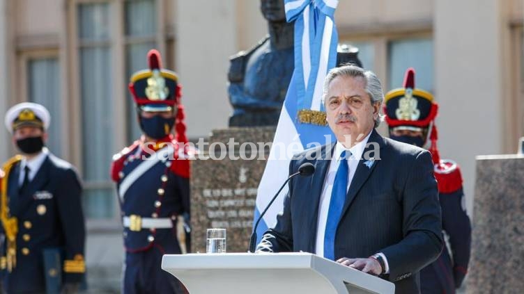 Alberto Fernández durante el homenaje al General San Martín. (Foto: Presidencia)