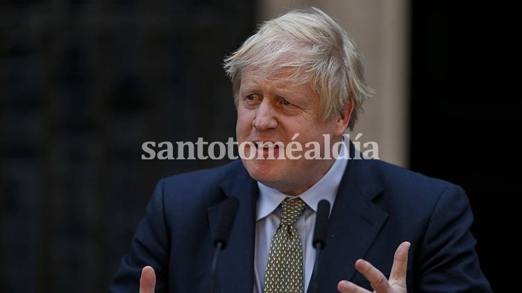 Reino Unido: Boris Johnson instó a enviar a los chicos a clases ante el riesgo 