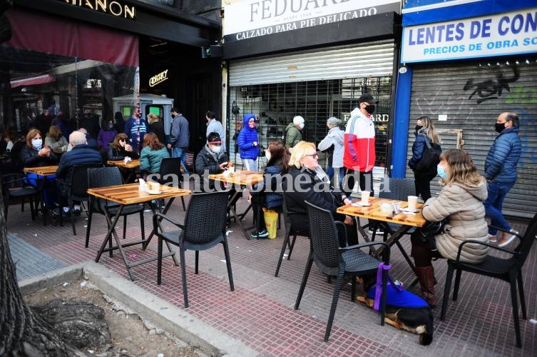 En el país, 104 muertes y 7.187 nuevos casos en las últimas 24 horas