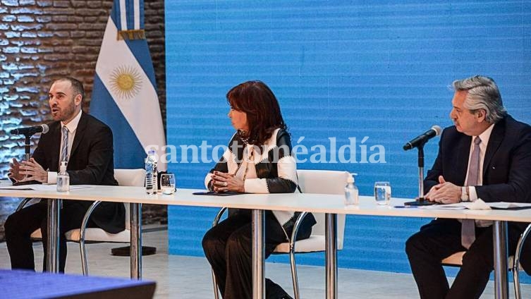 Guzmán presentó este lunes el resultado final del canje de deuda. (Foto: Ministerio de Economía)