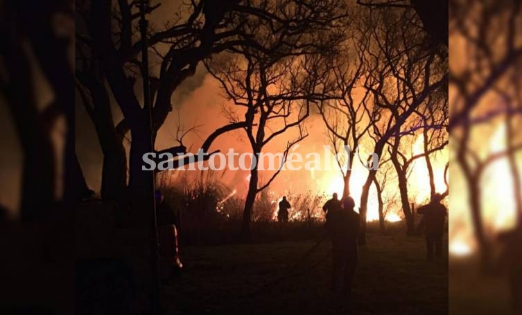 Un incendio en Altos del Sauce preocupó a los vecinos durante la madrugada