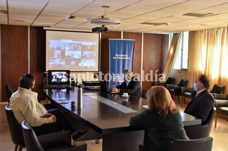 Sin propuesta oficial, la paritaria docente pasó a un cuarto intermedio