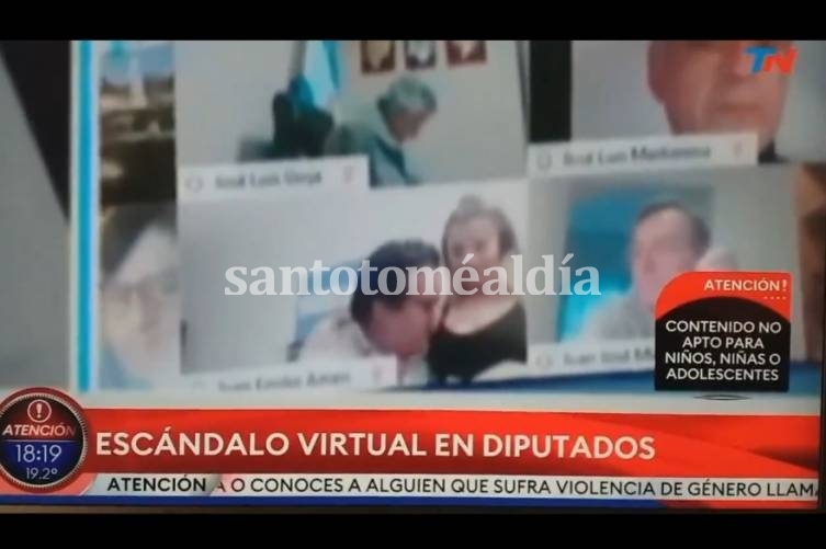 El diputado Juan Emilio Ameri protagonizó un juego sexual en vivo en plena sesión