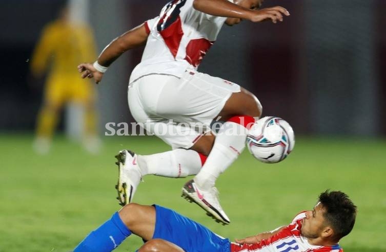 El Paraguay de Berizzo y el Perú del Tigre Gareca igualaron en el debut.