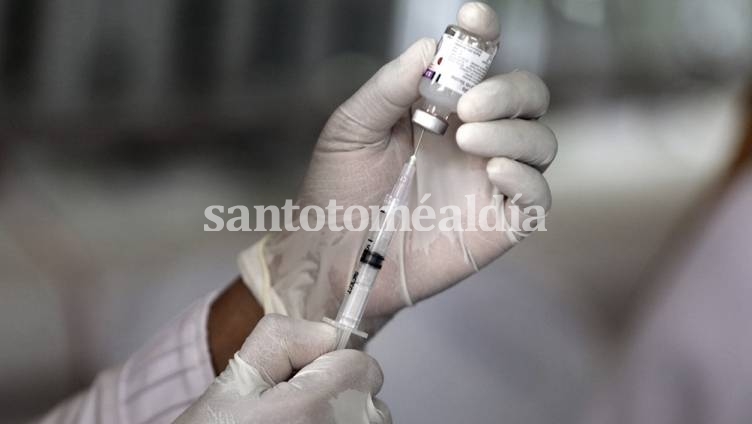 Murió un voluntario brasileño de 28 años que testeaba la vacuna de Oxford