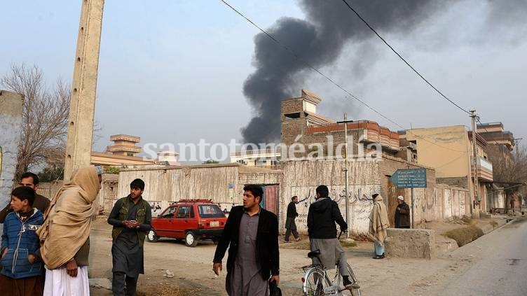 Los terroristas dispararon 23 cohetes contra la ciudad de Kabul.