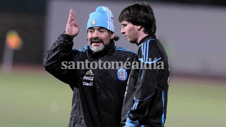 Maradona fue DT de Messi en la selección. (Foto: Télam)