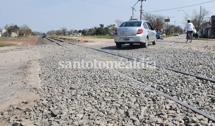 Por obras en el paso a nivel de Sarmiento, se cortará el tránsito este viernes