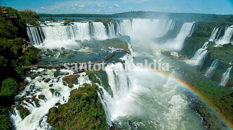 Las Cataratas del Iguazú deslumbran a los visitantes todos los años.