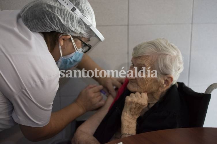 La provincia aplicó más de 89 mil vacunas antigripales