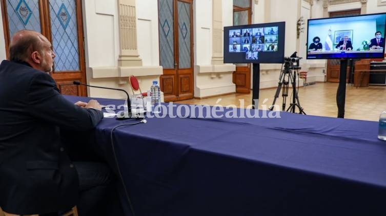 Perotti analizó la situación epidemiológica nacional junto al presidente Fernández y un grupo de gobernadores