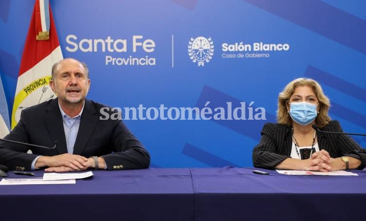 Perotti anunció la continuidad de las medidas de convivencia vigentes en Santa Fe en el marco de la pandemia