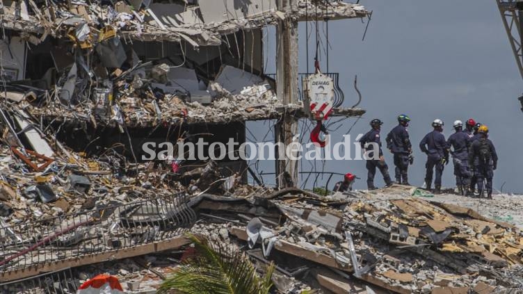 Se elevó a 90 el número de muertos por el derrumbe en Miami