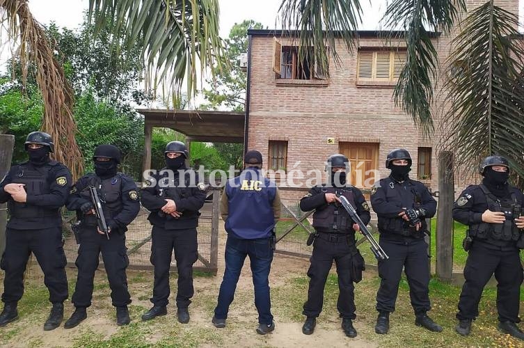 El hombre detenido fue encontrado en una vivienda del barrio Villa Hipódromo de la ciudad de Santa Fe.