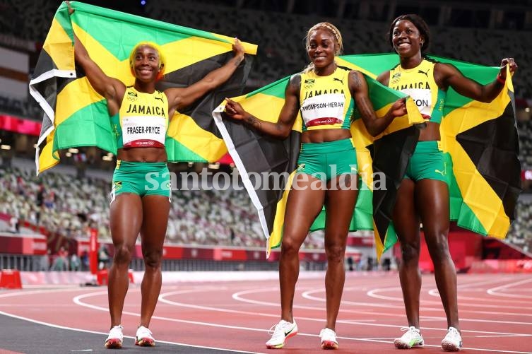 El podio en los 100 metros llanos fue completamente jamaiquino.