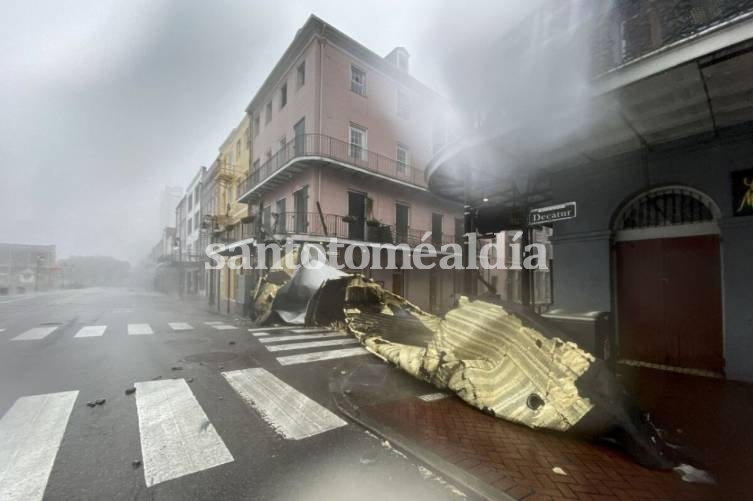 El barrio francés de Nueva Orleans sufrió graves destrozos tras el temporal.