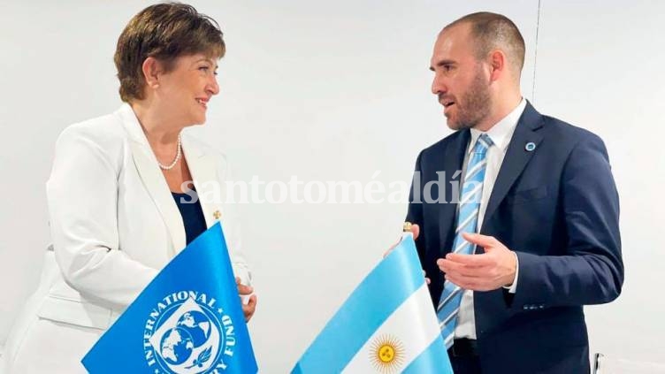 Kristalina Georgieva, directora del FMI, junto al ministro de Economía, Martín Guzmán.