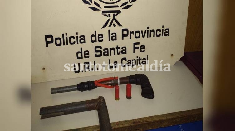 Secuestraron un arma de fabricación casera en barrio Los Hornos