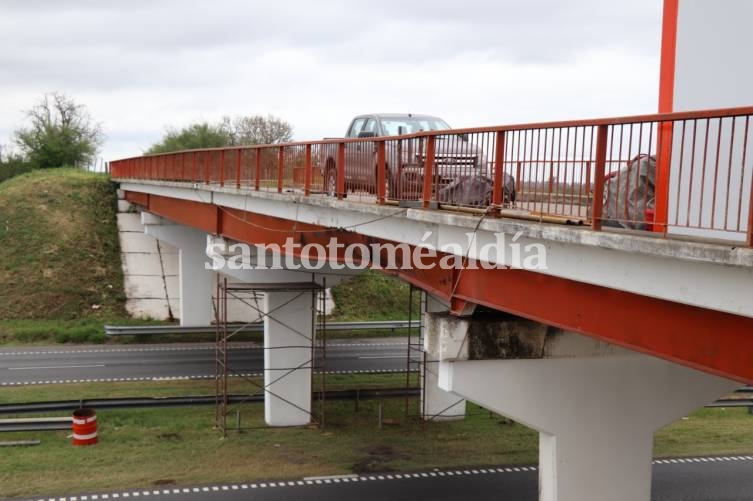 La provincia comenzó las obras de reparación de puentes en la autopista Rosario – Santa Fe. (Foto: Gobierno)