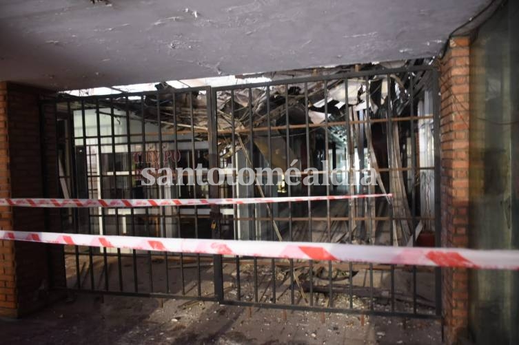 Santa Fe: Cayó parte del techo de la galería Garay en la peatonal San Martín