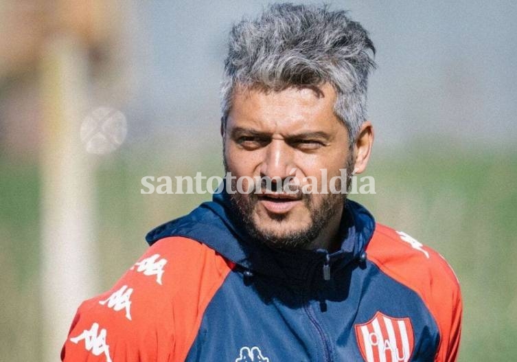 El entrenador uruguayo Gustavo Munúa hará su debut este viernes.