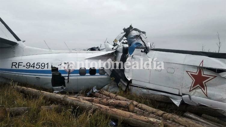 El avión, fabricado en la República Checa y de tipo L-410, se estrelló en la república de Tartaristán.