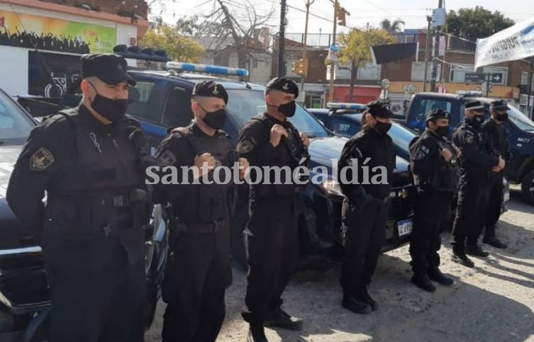 La provincia anunció un nuevo aumento de salario para la Policía 