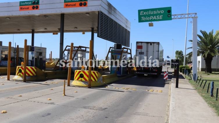 Actualizaron el cuadro tarifario del peaje en la autopista Santa Fe-Rosario
