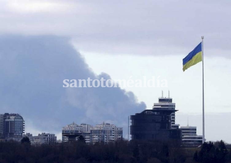 Rusia continúa con su ofensiva militar en Jarkov y prepara un ataque masivo sobre Kiev