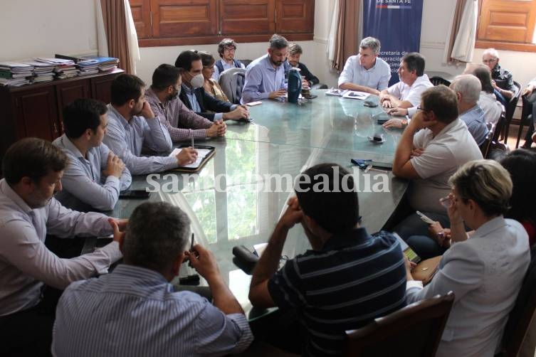 Acordaron un aumento salarial del 46% en seis tramos para los trabajadores municipales