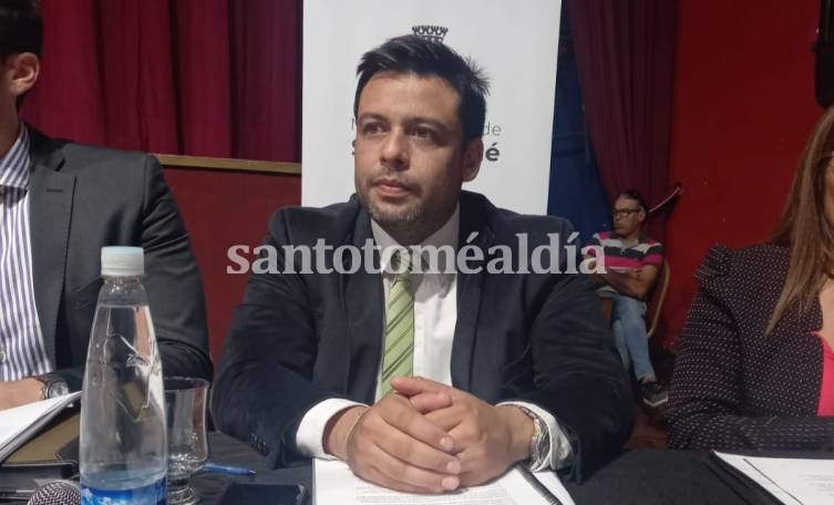 Rodrigo Alvizo cuestionó los dichos de la mandataria local.