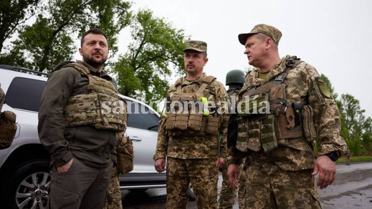  El gobierno de Volodimir Zelensky presentó una versión distinta a la del ministerio de Defensa Ruso. / Foto AFP