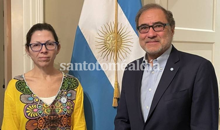 La ministra Batakis en Washington con el embajador Jorge Argüello.