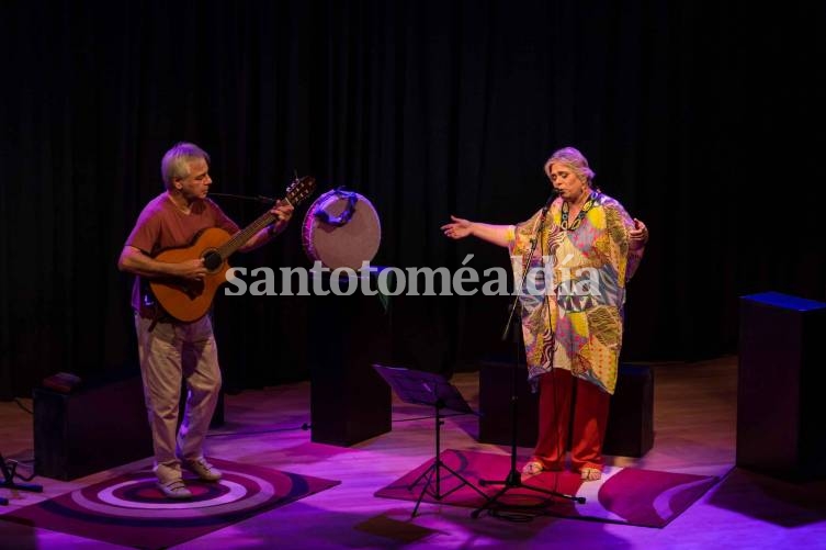 El Centro Cultural Provincial Francisco “Paco” Urondo celebra su 42º aniversario con un gran festival.