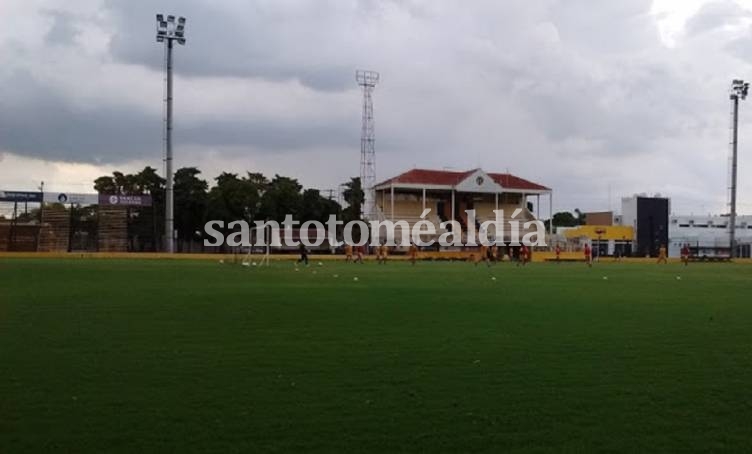 Colón buscará pisar fuerte ante Libertad en su debut en la Copa Santa Fe