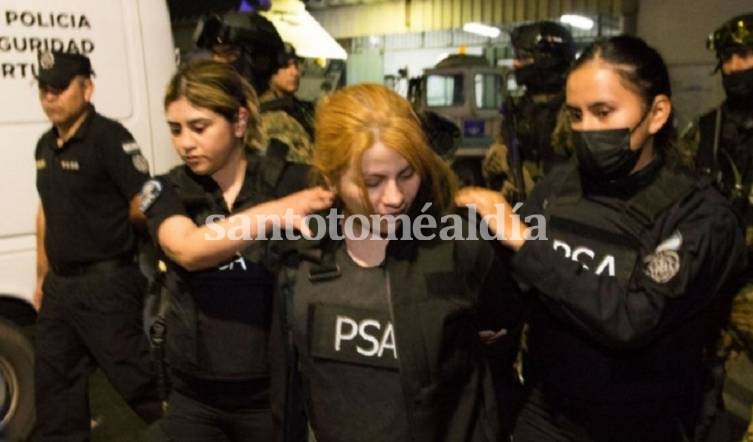 Reveladores mensajes de Brenda Uliarte sobre el ataque a Cristina Kirchner: “Se metió adentro antes del tiro”