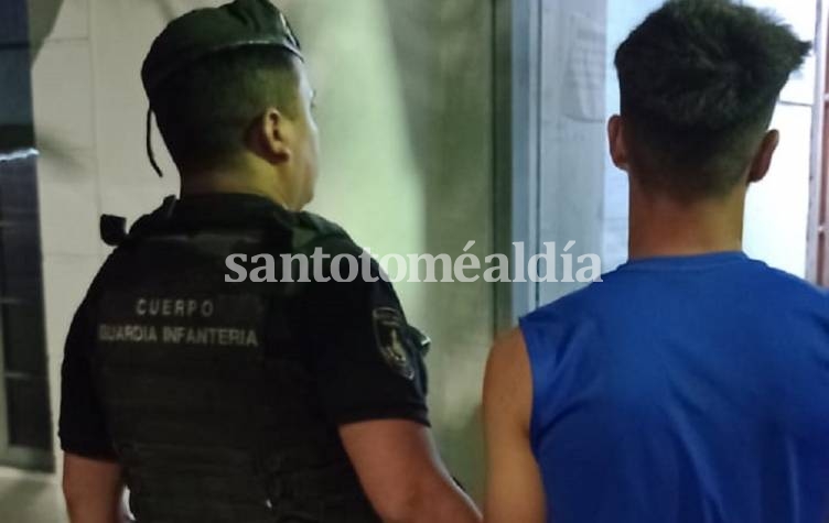 Un joven fue detenido en un allanamiento realizado en Sarmiento al 3400