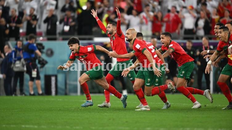 Marruecos derrotó a España y pasó a cuartos de final