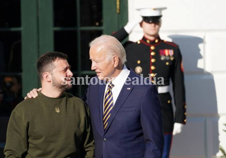 Zelenski llegó a EEUU y le pide a Biden que ayude a fortalecer el sistema de defensa ucraniano