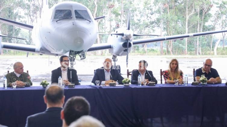 Firma del convenio de cooperación entre la ciudad de Reconquista y la Dirección General de Líneas Aéreas del Estado para la reactivación de la conexión aérea Reconquista – Buenos Aires