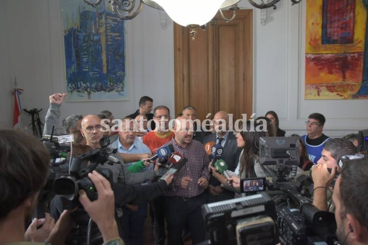 LA reunión se concretó en la sede de la gobernación, en Rosario.