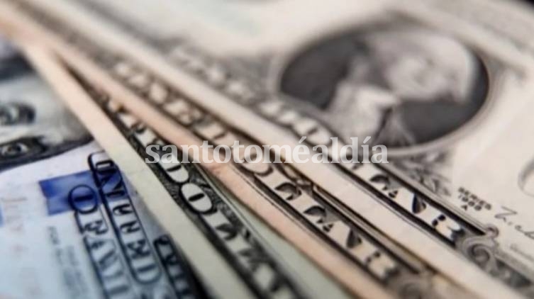 El dólar blue se tranquilizó tras la fuerte suba de tasas. (Foto: NA)