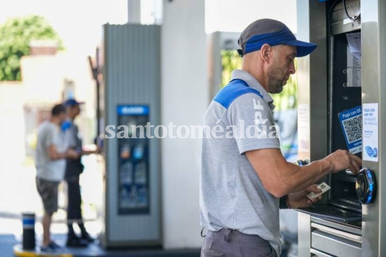 Suspenden una nueva suba del Impuesto a los Combustibles y ya se postergaron incrementos por el 185%