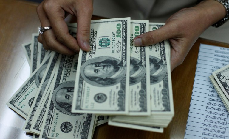 El dólar blue volvió a bajar y se dispararon los tipos de cambio financieros.