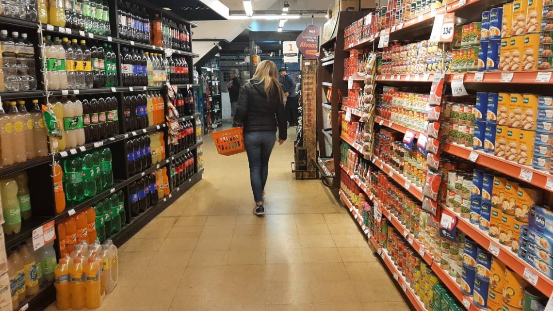 Supermercados responsabilizaron a sus proveedores por los aumentos. (Foto: STD)
