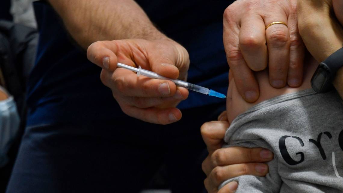 Más del 75% de argentinos de más de 40 años no se aplica hace seis meses o más una nueva dosis de refuerzo de la vacuna contra Covid-19.