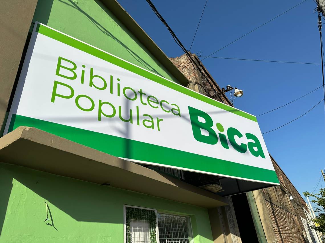 La biblioteca del Bica está ubicada en Vieytes 2554 en la capital provincial.