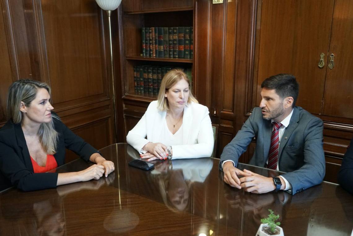 Pullaro y Scaglia, reunidos con Carolina Losada. (Foto: GSF)