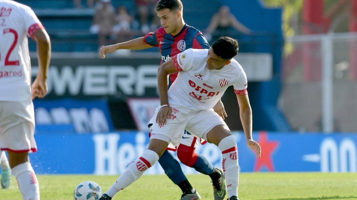 Unión empató sin goles en su visita a San Lorenzo