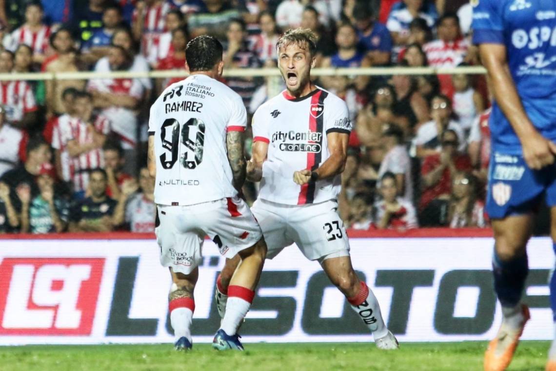 Con un hat-trick del uruguayo Ramírez, Newell’s le ganó a Unión de Santa Fe. (Foto: NOB)